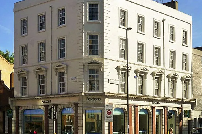 Vauxhall Bridge Road, SW1