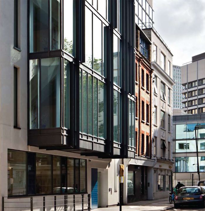 10 Whitfield Street, London W1 — exterior